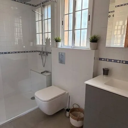 Ferienhaus Salona Geus *