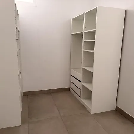 Ferienhaus Salona Geus
